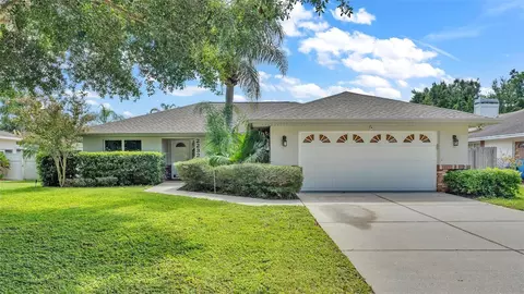 2232 Palmview Cir W, Auburndale, FL 33823
