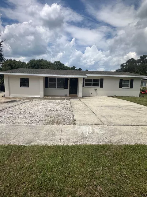 651 Lorraine Cir, Lake Wales, FL 33853