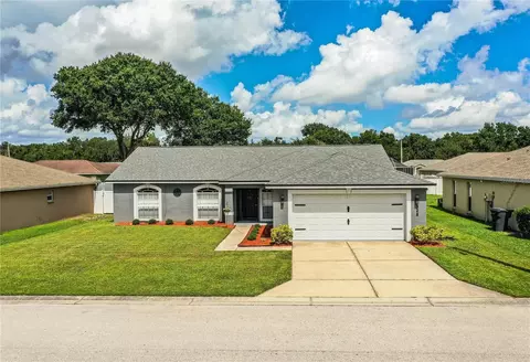 528 Seven Oaks St, Mulberry, FL 33860