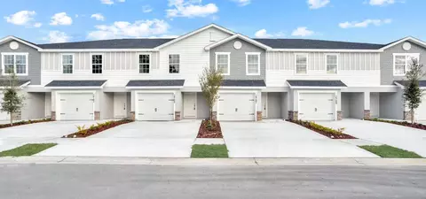 2749 Walden Town Cir, Plant City, FL 33566