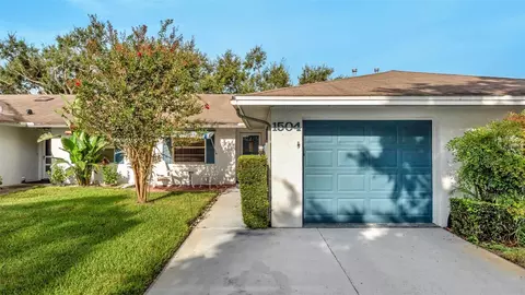 1504 Oakview Cir SE, Winter Haven, FL 33880