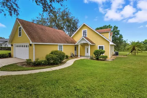 320 Starr Ridge Dr, Lake Wales, FL 33898
