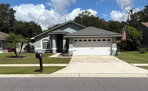 2816 Wilder Park Dr, Plant City, FL 33566