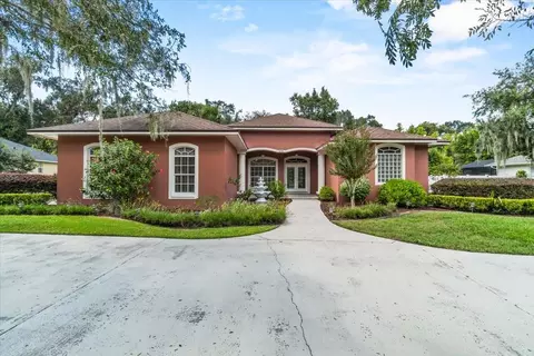 3198 Gardner Oaks Ln, Lakeland, FL 33810