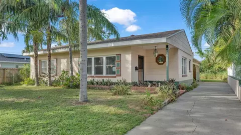 6077 8th Ave N, Saint Petersburg, FL 33710