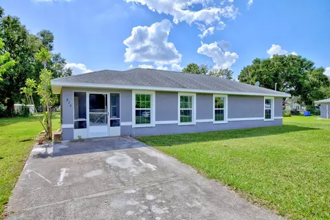276 W Willow Ave, Eagle Lake, FL 33839