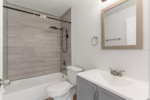 Bath - 1030 E Summerlin St, Bartow, FL 33830 photo 4 of 4