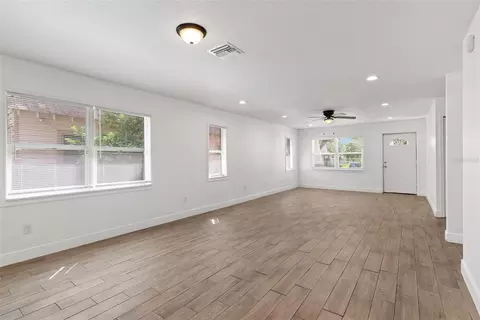 Living - 1030 E Summerlin St, Bartow, FL 33830 photo 2 of 3
