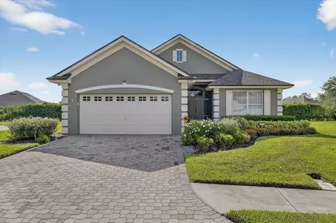 8147 Lake James Dr, Lakeland, FL 33810