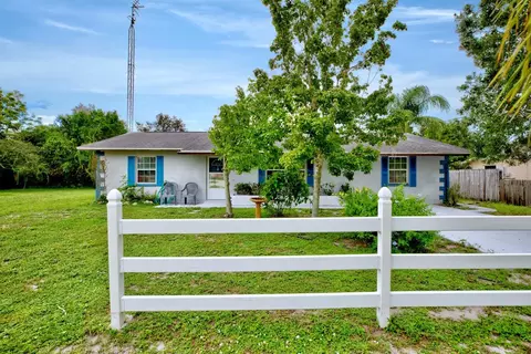 1321 Sunset Dr, Sebring, FL 33870