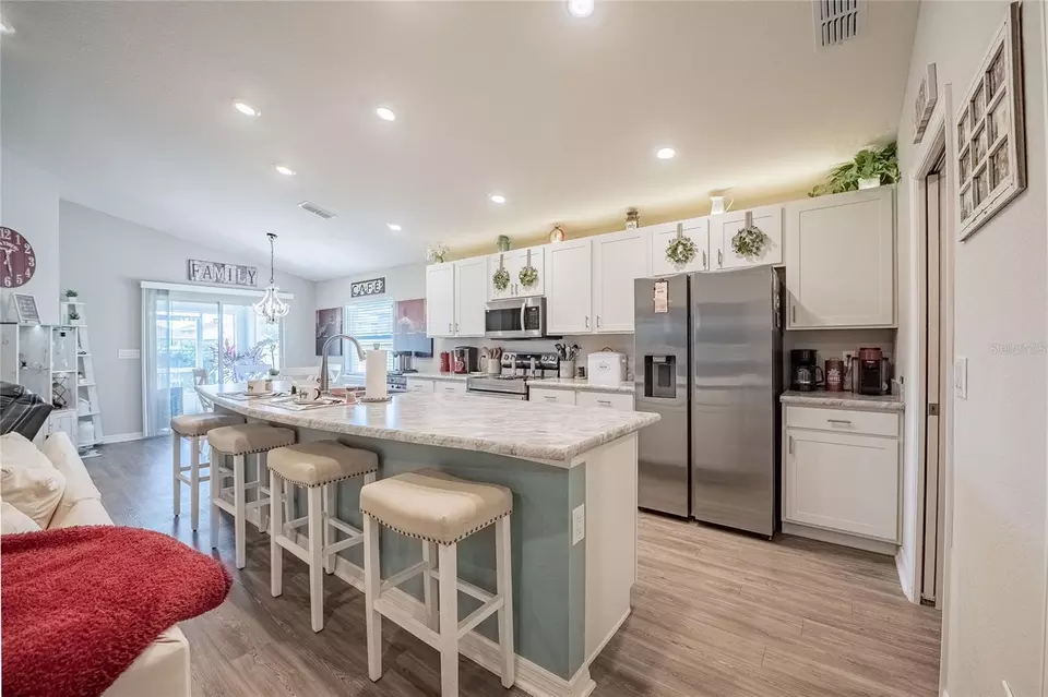 Kitchen - 3227 Costello Cir, Winter Haven, FL 33884 photo 2 of 5