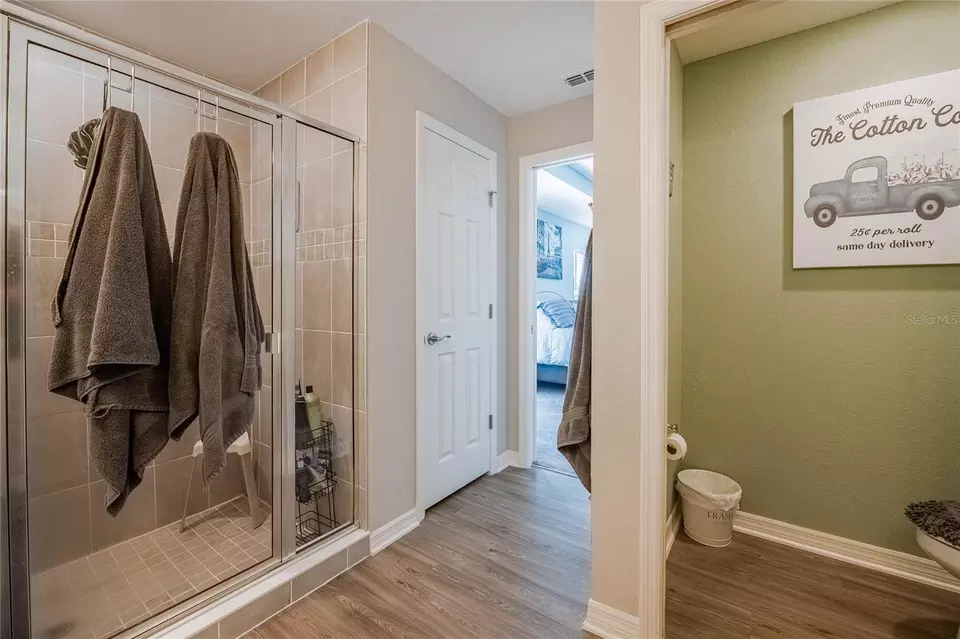 Bath - 3227 Costello Cir, Winter Haven, FL 33884 photo 2 of 3