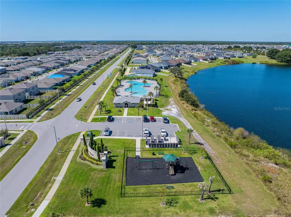 View/Area - 3227 Costello Cir, Winter Haven, FL 33884 photo 5 of 5