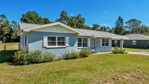 5823 Lake Breeze Ave, Lakeland, FL 33809