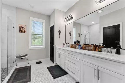 Bath - 1790 E Georgia St, Bartow, FL 33830 photo 1 of 3