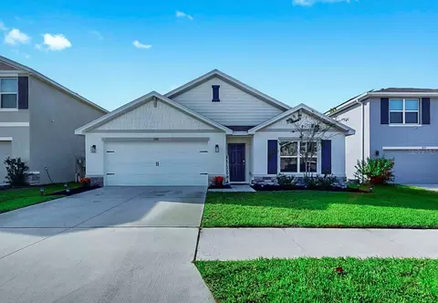 3281 Silver Date Dr, Wimauma, FL 33598