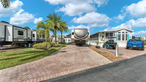 2427 Citrus Tree Rd, Clermont, FL 34714