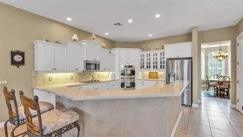 Kitchen - 237 Mclean Pt, Winter Haven, FL 33884 photo 5 of 9