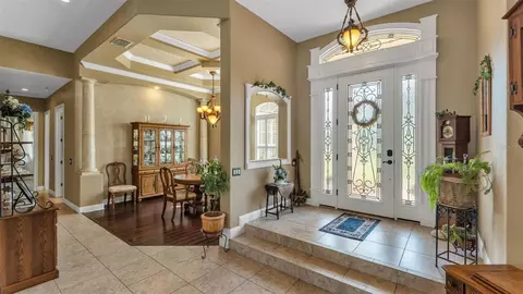 Entry Way - 237 Mclean Pt, Winter Haven, FL 33884 photo 5 of 6