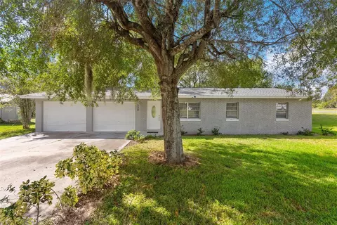 220 Houser Rd, Lake Wales, FL 33898