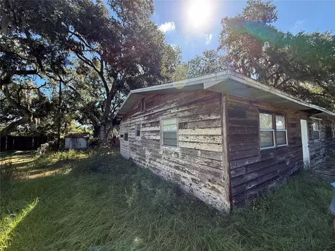 5795 Barney Rd, Mulberry, FL 33860