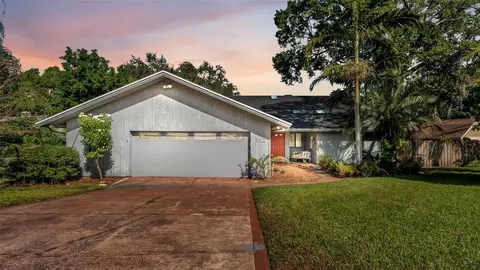 952 N Heron Cir, Winter Haven, FL 33884