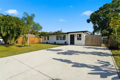 152 Tanager Rd, Venice, FL 34293