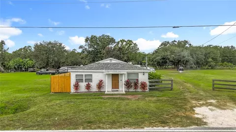 5219 County Rd 663, Bowling Green, FL 33834