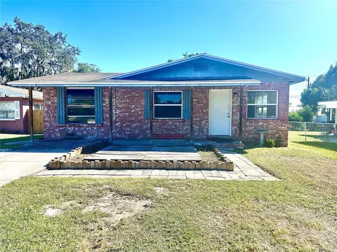 5939 Hilltop Ln E, Lakeland, FL 33809
