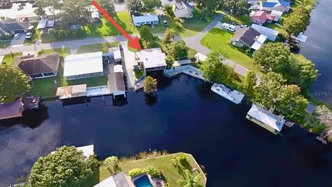 160 Lakeview Dr, Haines City, FL 33844