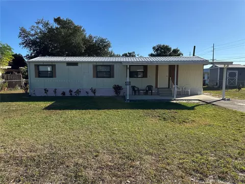 1821 Fruitland Park Cir, Eagle Lake, FL 33839