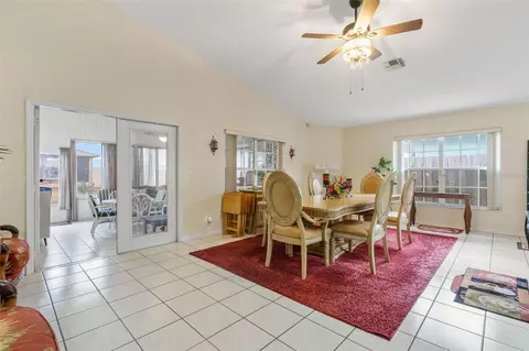 Dining - 511 Marcia Loop, Winter Haven, FL 33884 photo 4 of 4