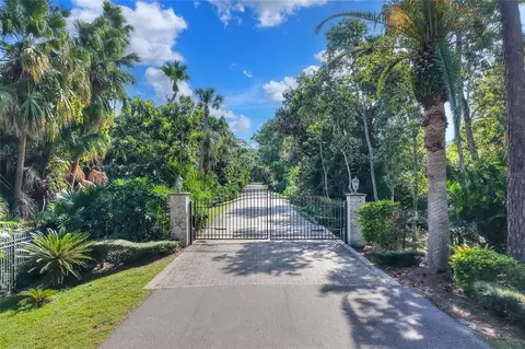 Island Way, Winter Haven, FL 33884