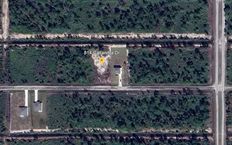 814 Calliandra Dr, Indian Lake Estates, FL 33855