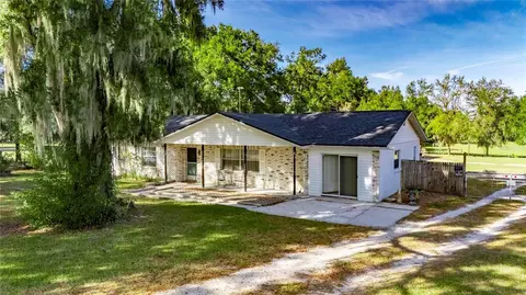 1748 E Wheeler Rd, Seffner, FL 33584