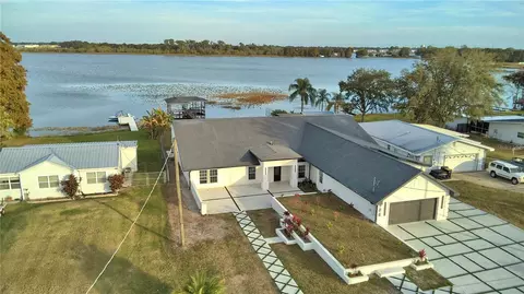 906 Lake Jessie Dr, Winter Haven, FL 33881