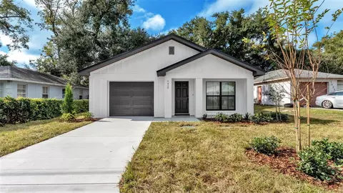 5429 Simmons Rd, Lakeland, FL 33811