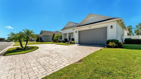 7089 Highlands Creek Ave, Lakeland, FL 33813