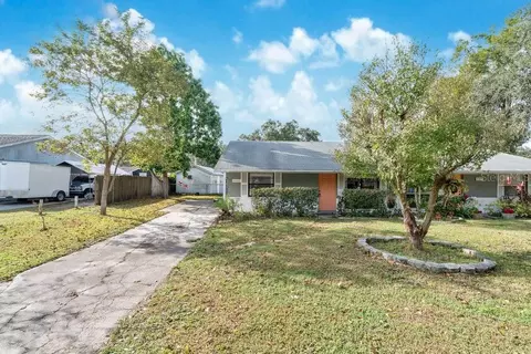 4527 Holder Ct, Lakeland, FL 33813