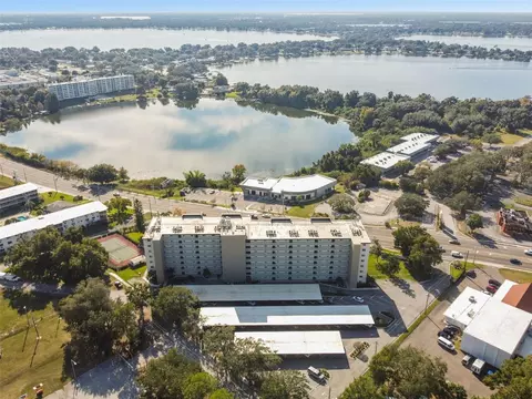 1776 6th St NW #808, Winter Haven, FL 33881