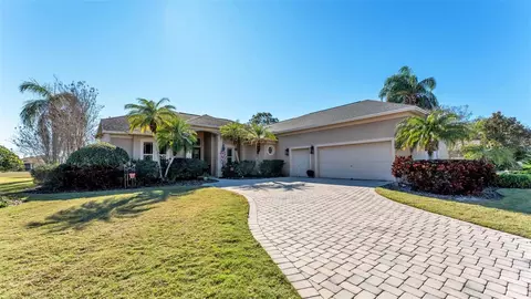 845 Osprey Landing Dr, Lakeland, FL 33813