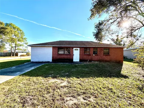 204 Palm Dr, Haines City, FL 33844
