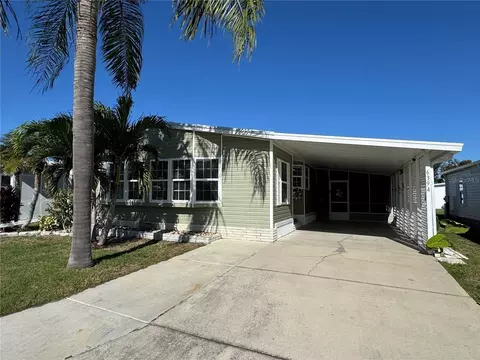 6394 Lolly Bay Loop NE, Winter Haven, FL 33881