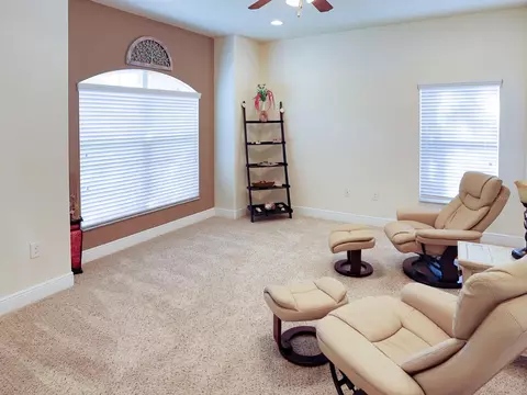 Living - 4305 Old Bartow Eagle Lake Rd, Bartow, FL 33830 photo 1 of 4