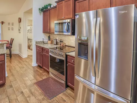 Kitchen - 4305 Old Bartow Eagle Lake Rd, Bartow, FL 33830 photo 4 of 4