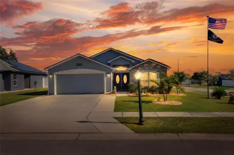 820 Overlook Grove Dr, Winter Haven, FL 33884