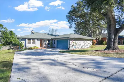 811 Carlton Ave, Lake Wales, FL 33853