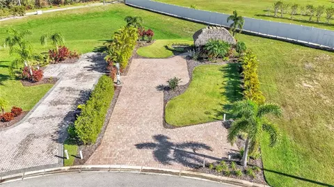 2907 Wood Duck Dr, Polk City, FL 33868