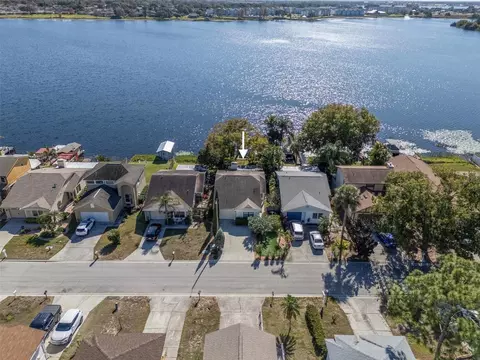 691 Lake Dexter Cir, Winter Haven, FL 33884