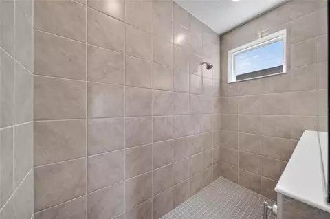 Bath - 3007 Mirage Pl, Saint Cloud, FL 34771 photo 5 of 6